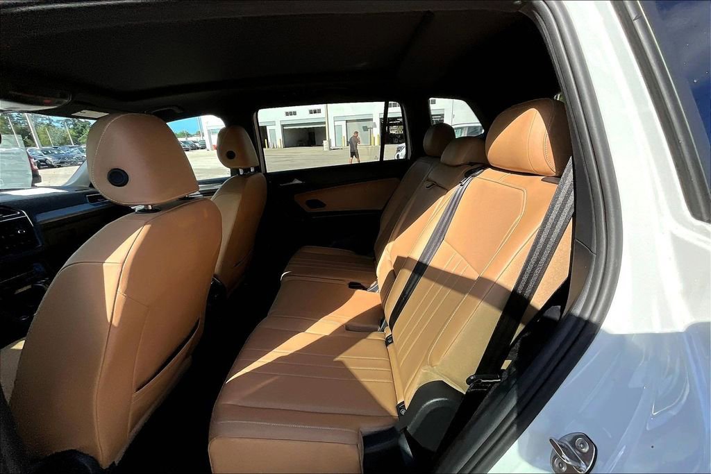 Certified 2023 Volkswagen Tiguan SE w/ Panoramic Sunroof Package image 17