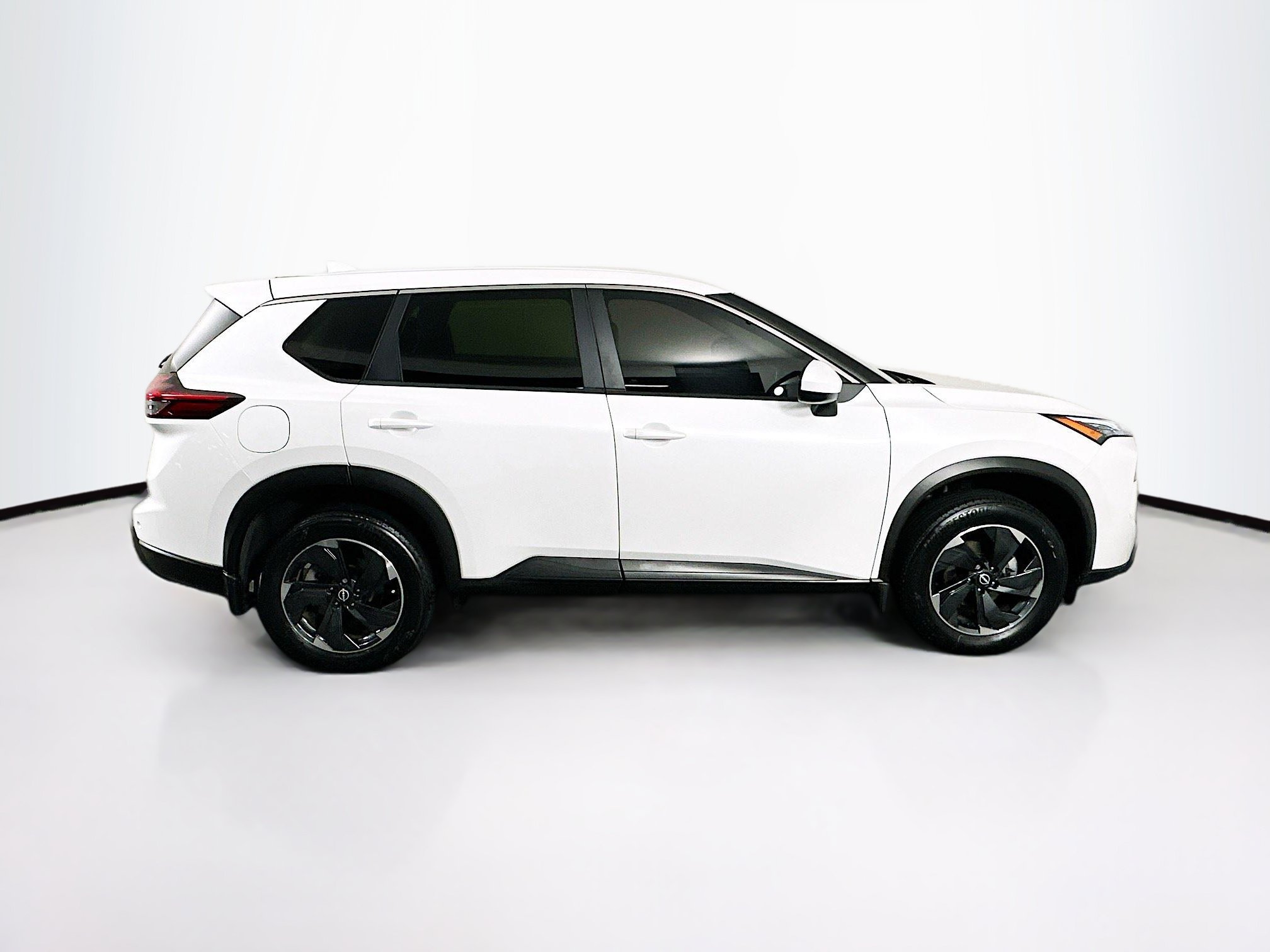 Used 2024 Nissan Rogue SV FWD image 10
