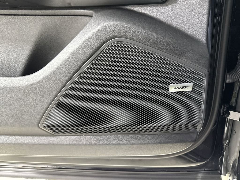 Certified 2025 Porsche Cayenne image 34
