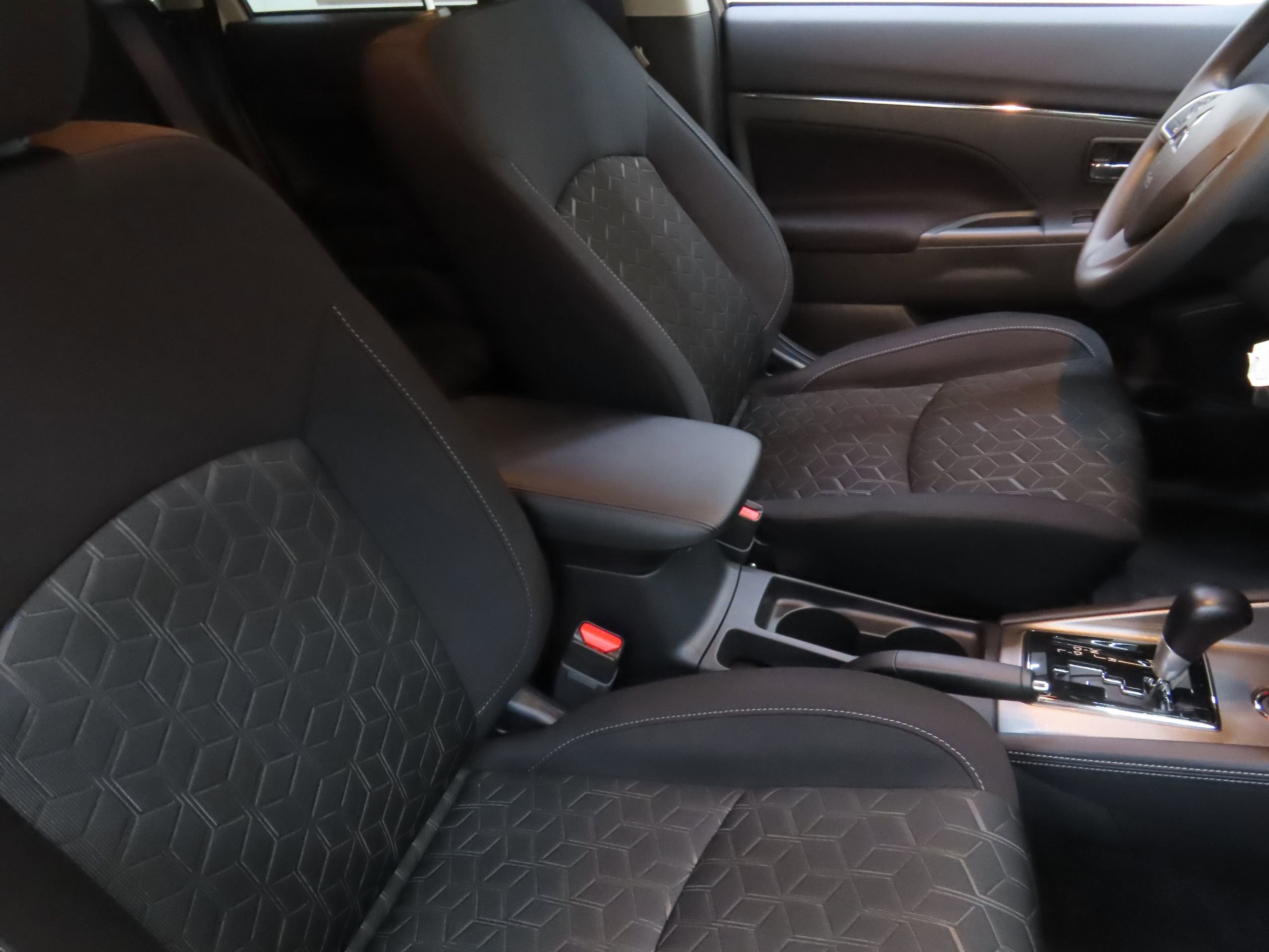 New 2025 Mitsubishi Outlander Sport ES image 24