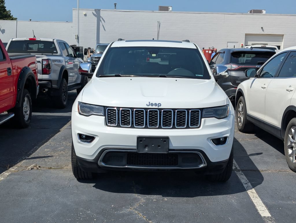 Used 2017 Jeep Grand Cherokee Limited w/ Luxury Group II AWD/4WD image 5
