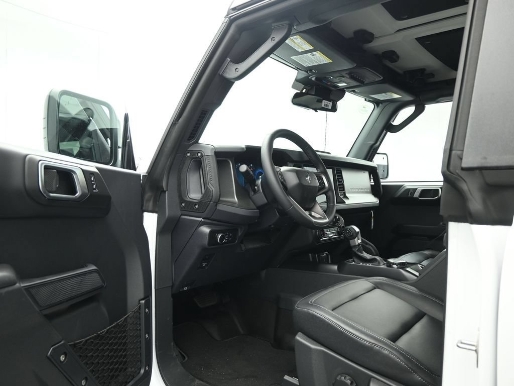 New 2026 Ford Bronco Badlands AWD/4WD image 8