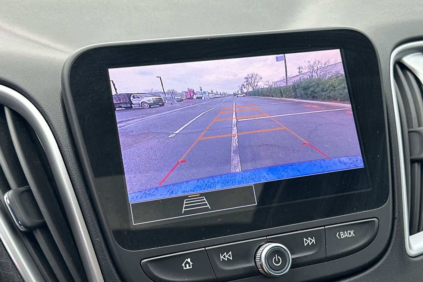 Used 2023 Chevrolet Malibu LT image 18