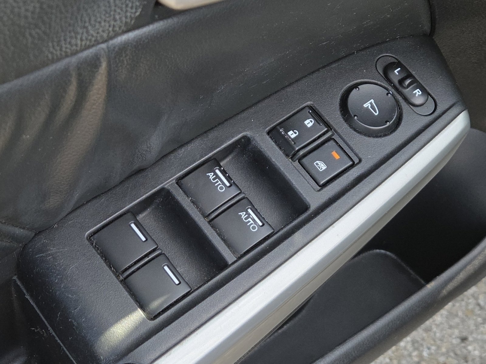 Used 2009 Honda Accord EX-L image 22