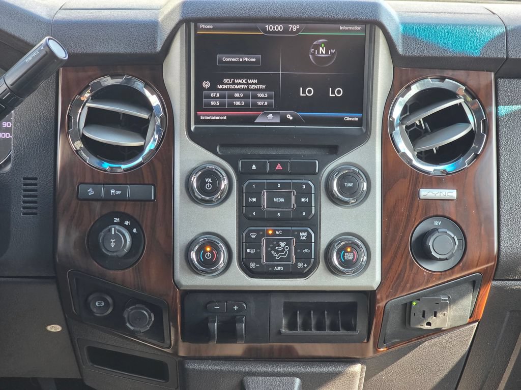 Used 2015 Ford F350 Lariat w/ FX4 Off-Road Package AWD/4WD image 12