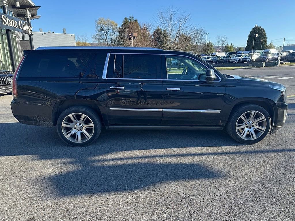 Used 2015 Cadillac Escalade ESV Premium image 2