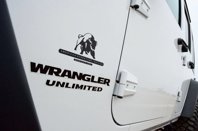Used 2017 Jeep Wrangler Unlimited Rubicon w/ Connectivity Group AWD/4WD image 41