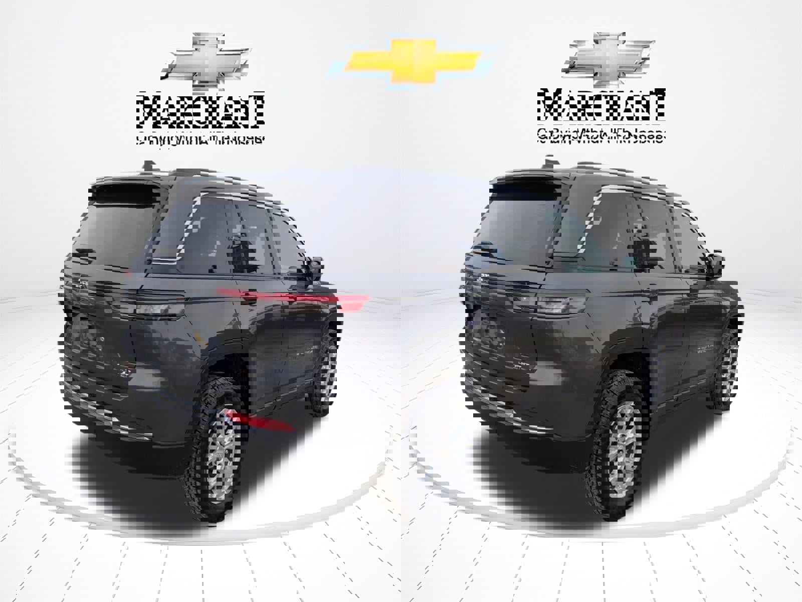 Used 2023 Jeep Grand Cherokee Limited image 4