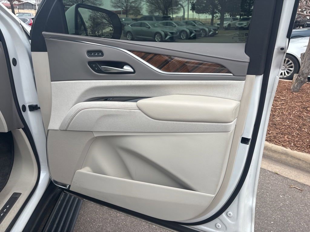 Certified 2024 Cadillac Escalade Sport Platinum w/ LPO, ONYX Package image 22