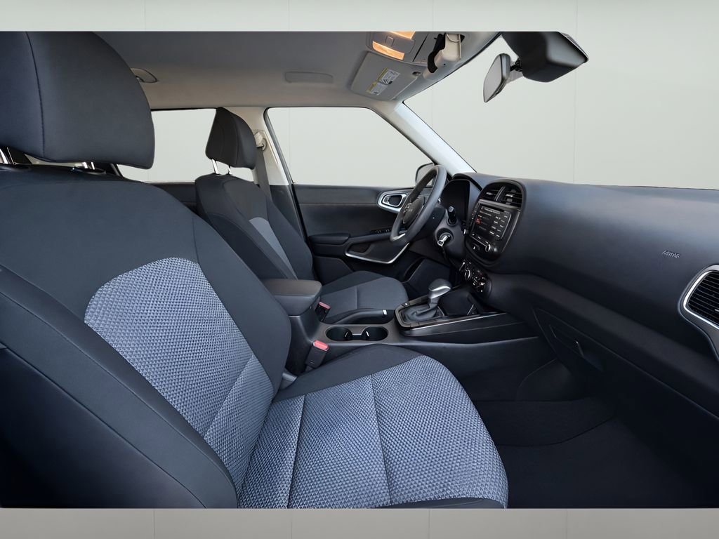 Used 2022 Kia Soul LX w/ Technology Package image 28