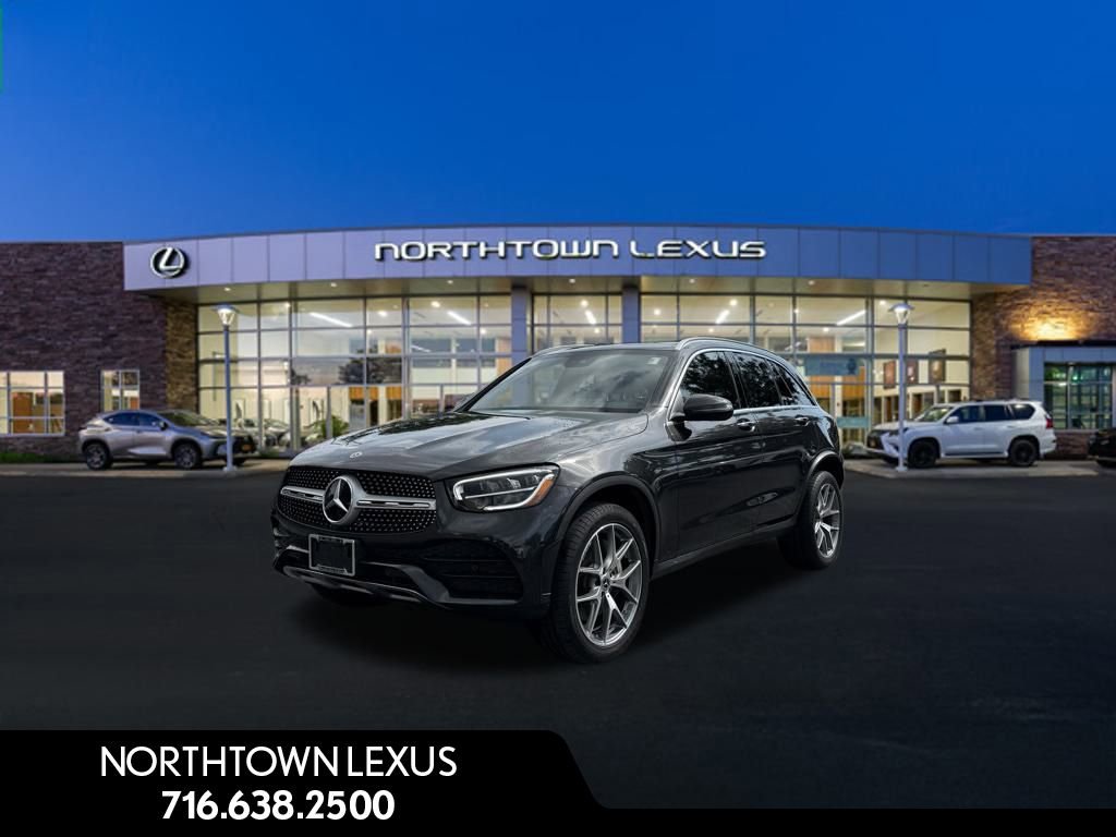 Used 2022 Mercedes-Benz GLC 300 4MATIC image 1