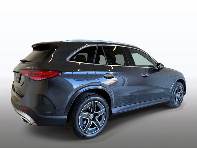 Used 2025 Mercedes-Benz GLC 300 4MATIC image 10