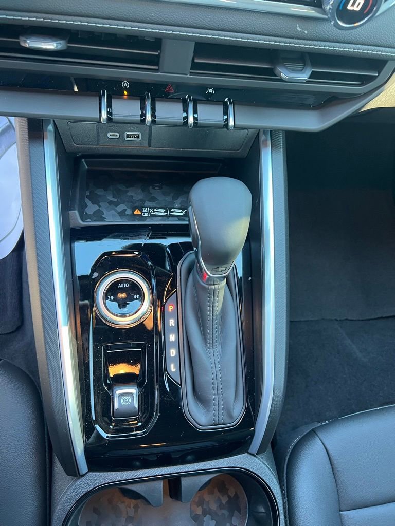 New 2025 Chevrolet Colorado LT w/ LT Convenience Package image 13