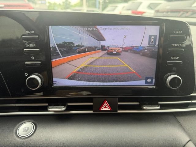 Used 2022 Hyundai Elantra SEL w/ Convenience + Premium Package FWD image 23