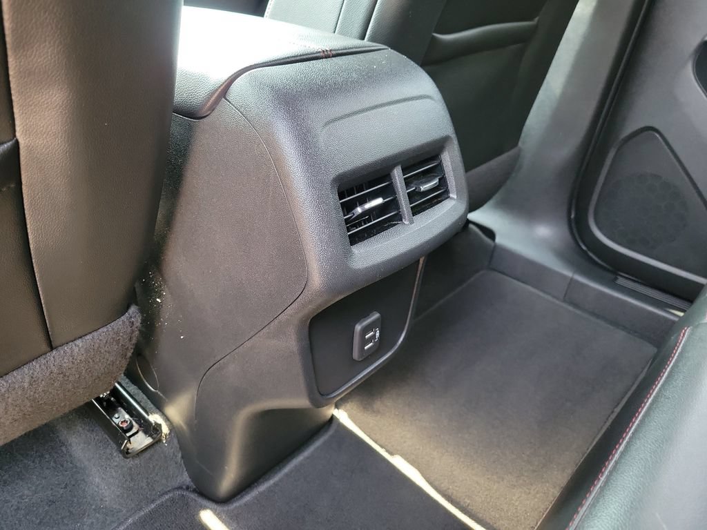 Used 2022 Chevrolet Equinox RS FWD image 14