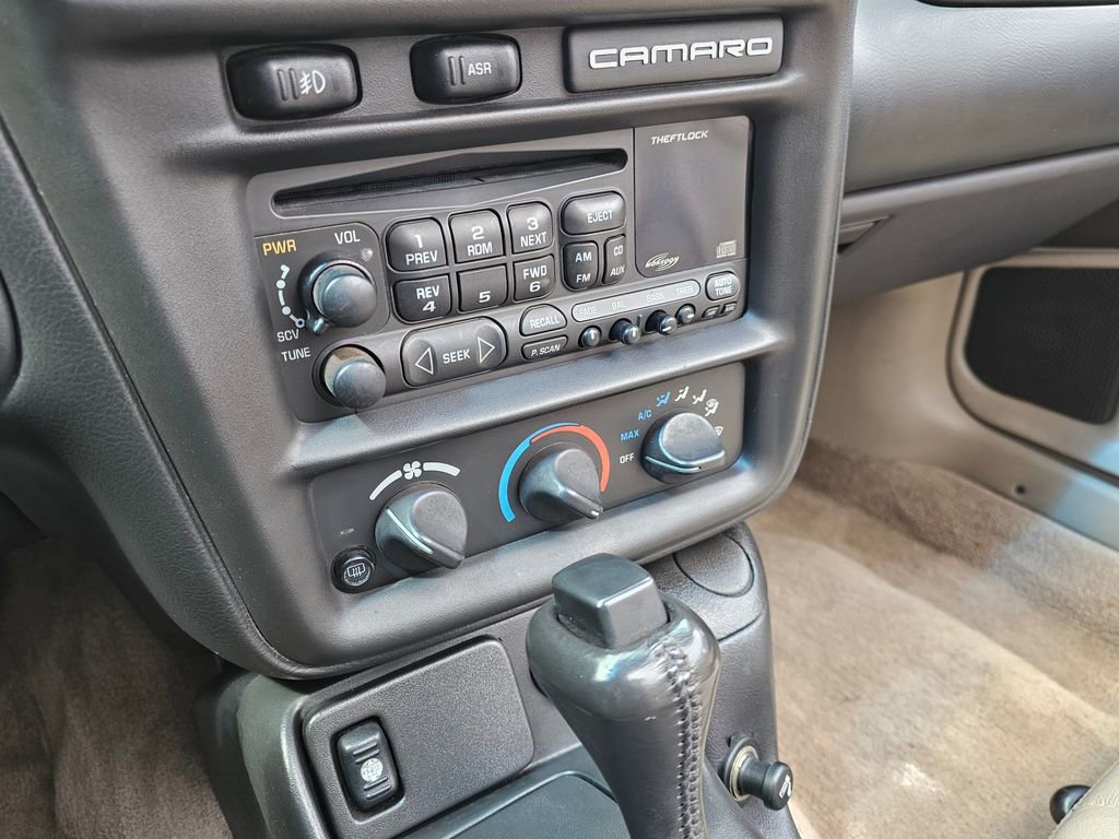 Used 2000 Chevrolet Camaro Z28 image 29