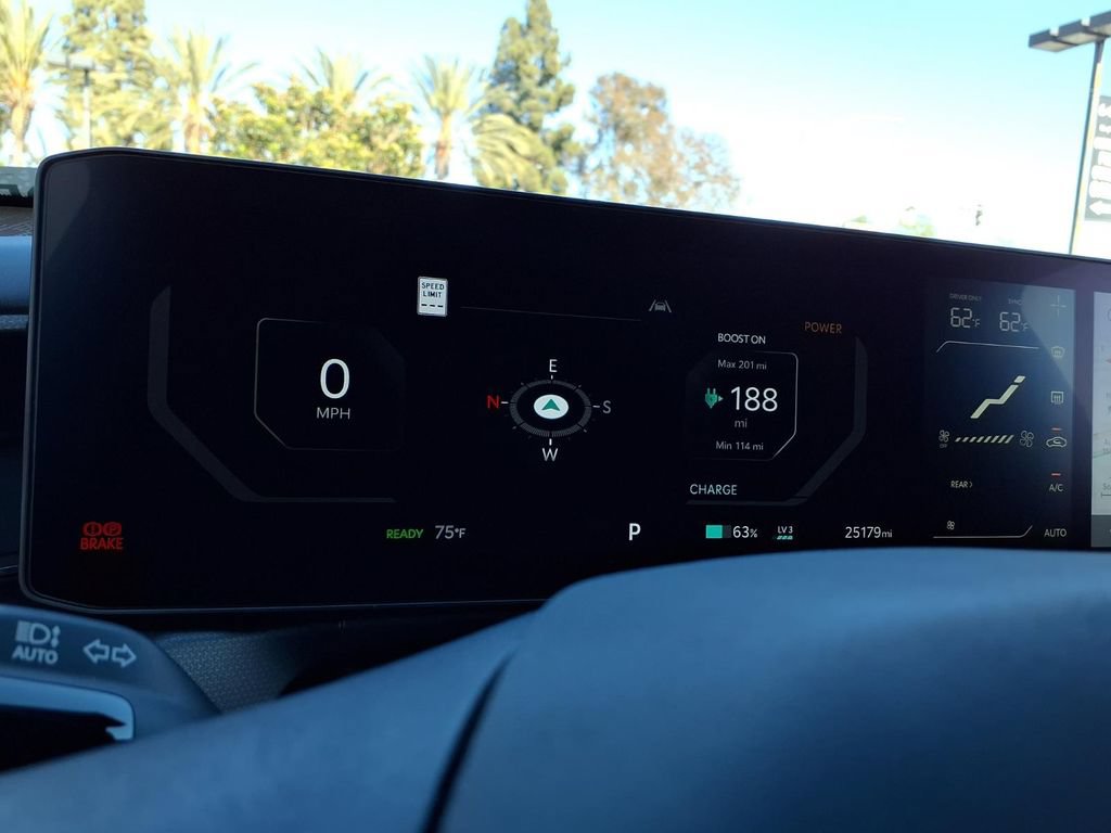 Certified 2024 Kia EV9 GT-Line AWD/4WD image 11