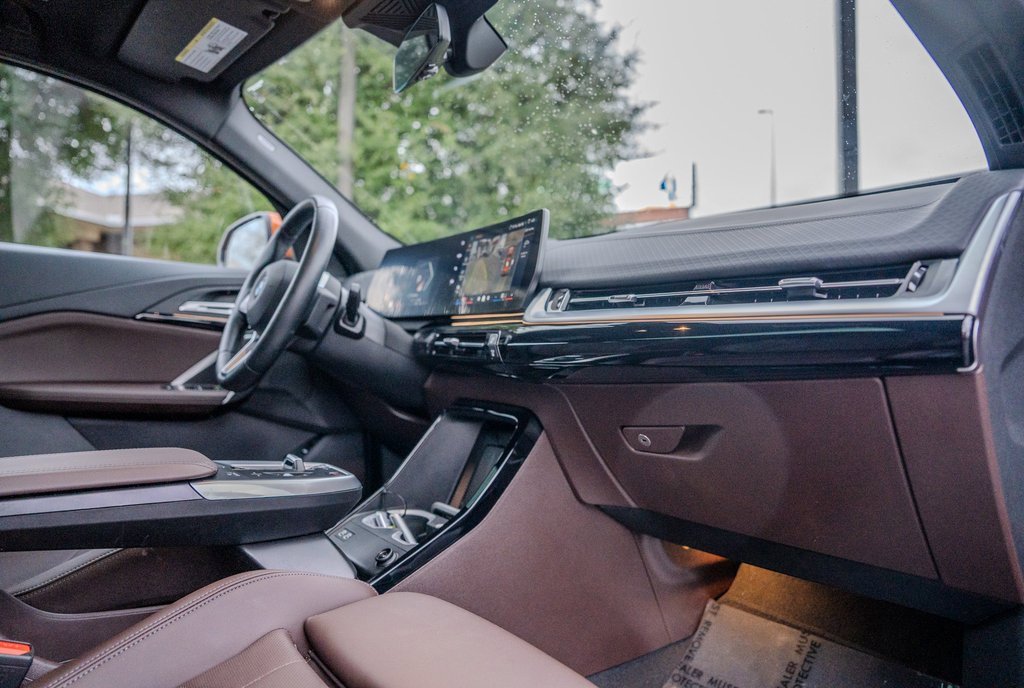 Used 2025 BMW X2 xDrive28i image 24