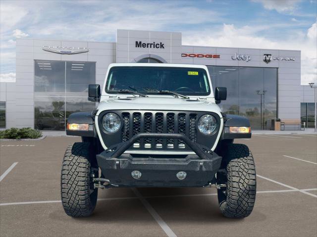 Certified 2023 Jeep Gladiator Rubicon w/ Cold Weather Group AWD/4WD image 3