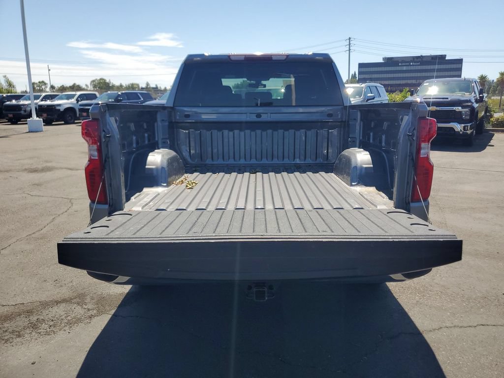 Used 2022 Chevrolet Silverado 1500 LT RWD image 24