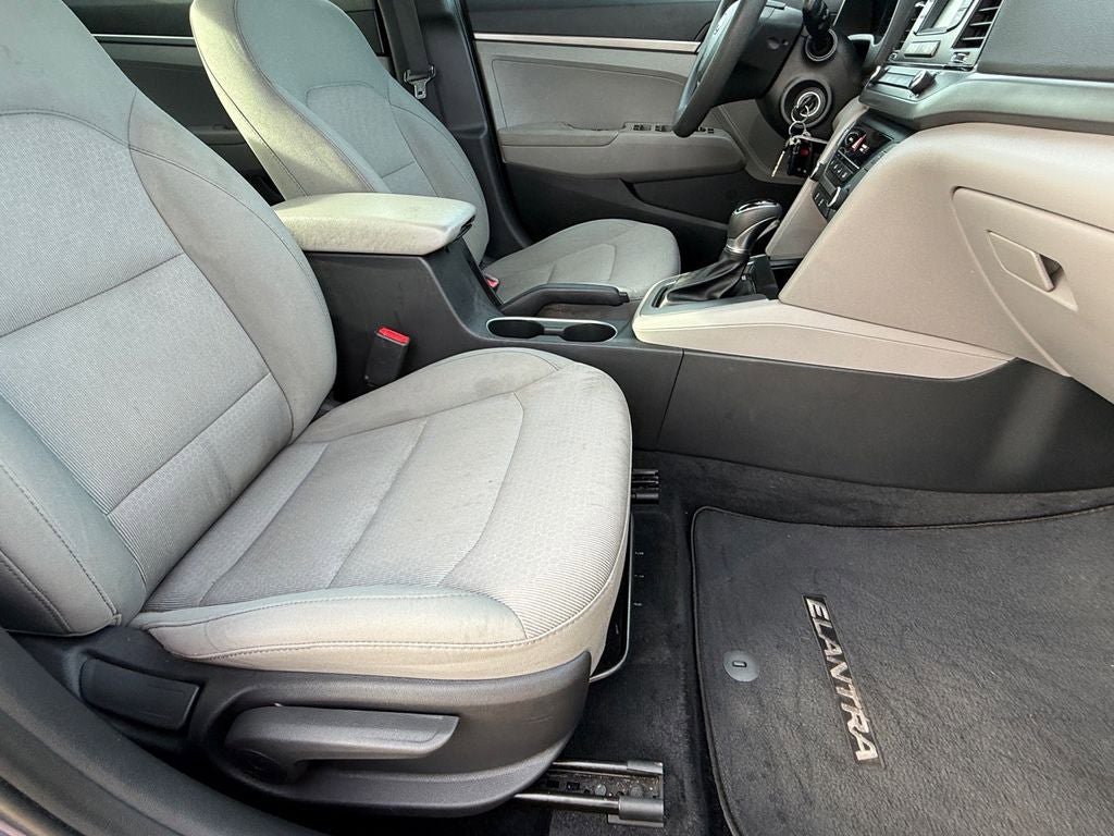 Used 2017 Hyundai Elantra SE FWD image 10
