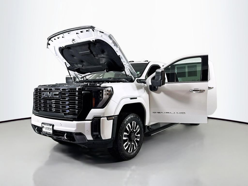 Used 2024 GMC Sierra 3500 Denali Ultimate AWD/4WD image 24