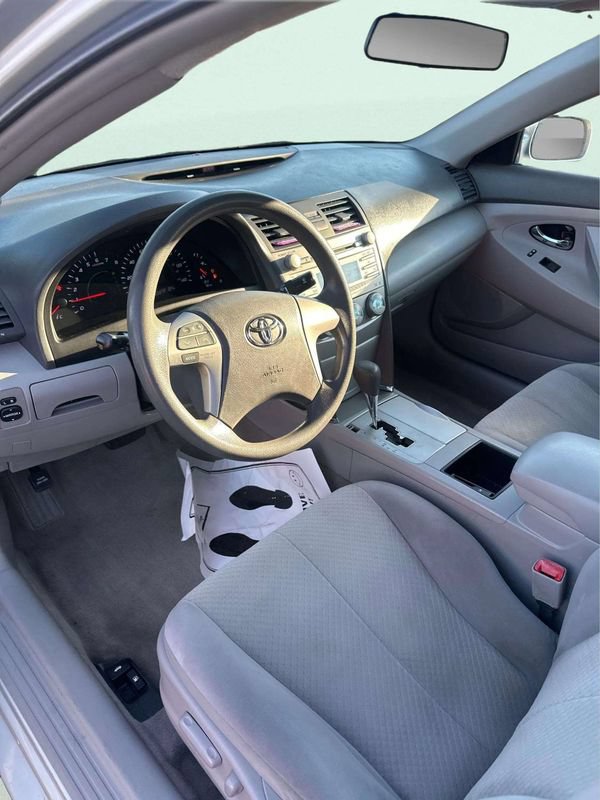 Used 2009 Toyota Camry LE FWD image 14