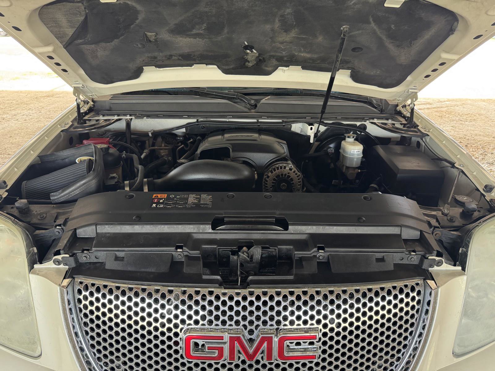 Used 2012 GMC Yukon Denali image 42