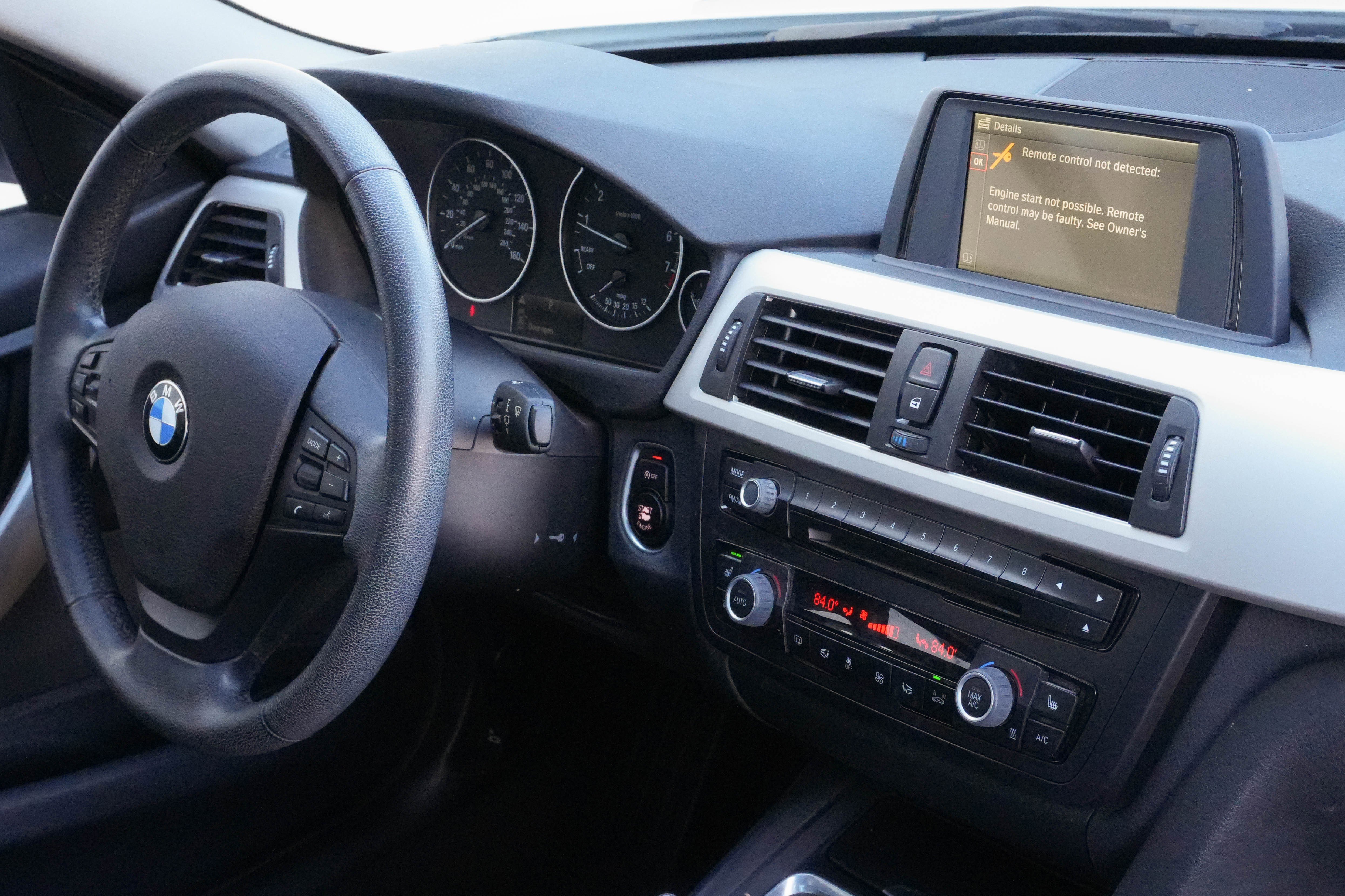 Used 2014 BMW 320i Sedan image 11