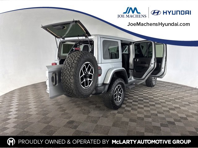 Used 2024 Jeep Wrangler Unlimited Rubicon image 17