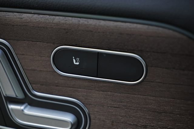 Used 2023 Mercedes-Benz GLB 250 4MATIC image 16