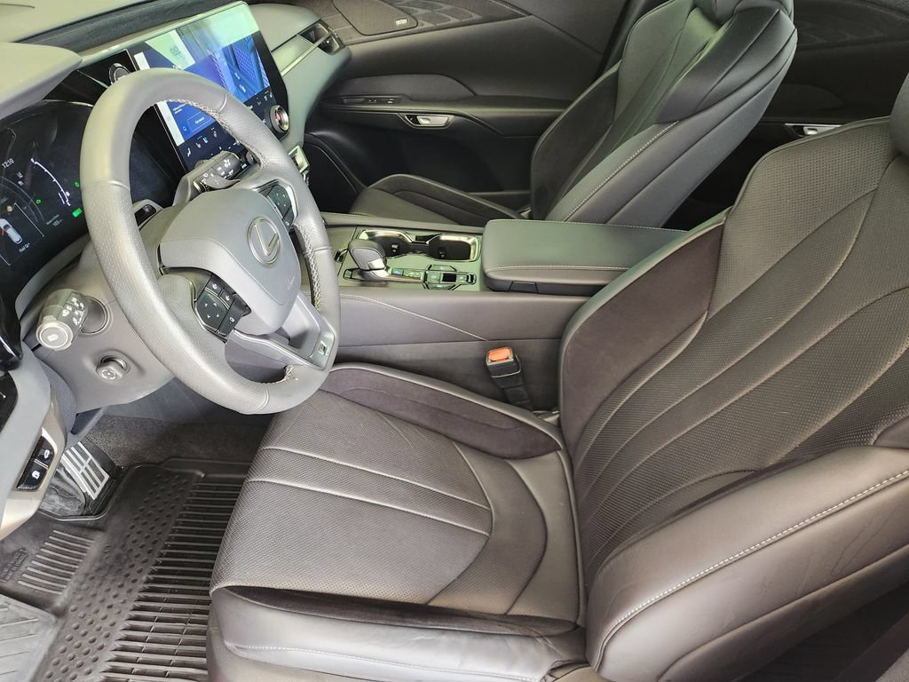 Certified 2023 Lexus RX 500h F Sport w/ Cold Area Package AWD/4WD image 13