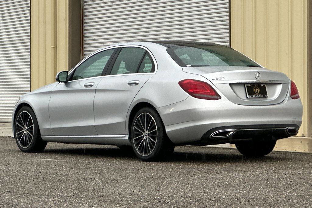 Used 2021 Mercedes-Benz C 300 Sedan image 4