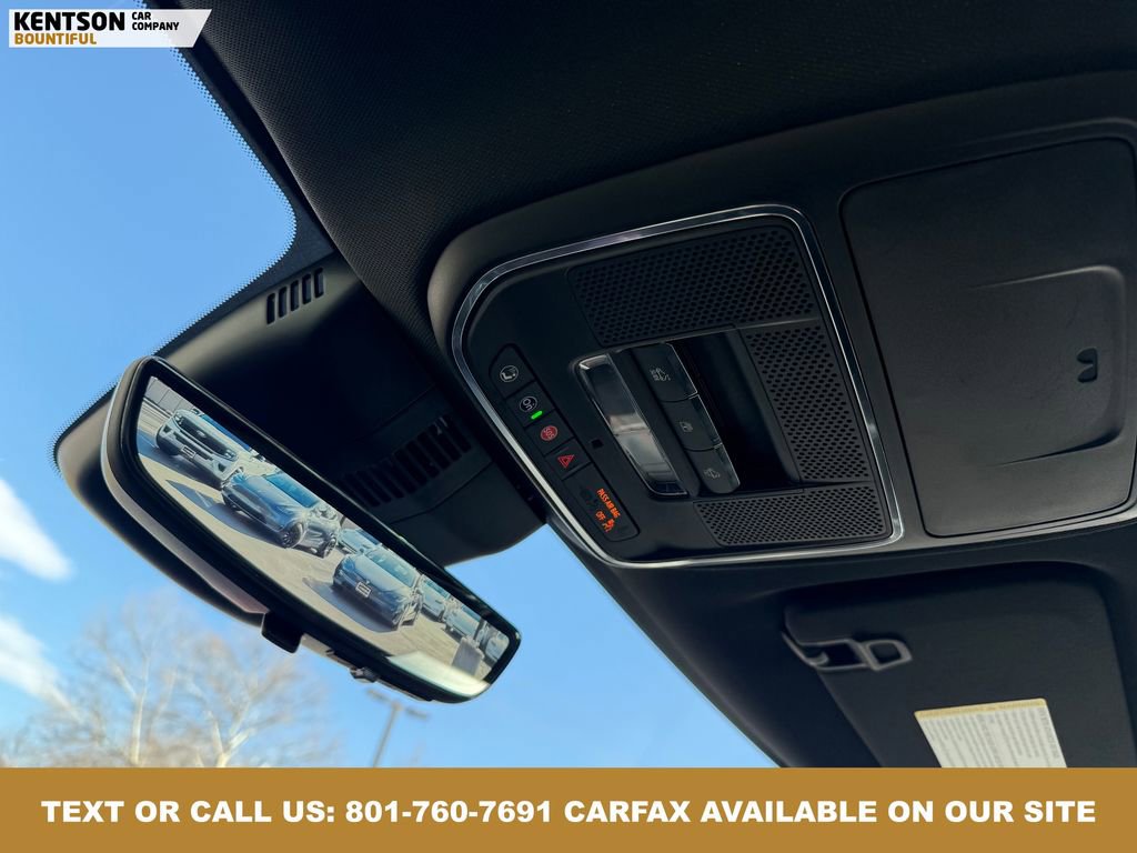 Used 2024 Chevrolet Traverse RS image 29