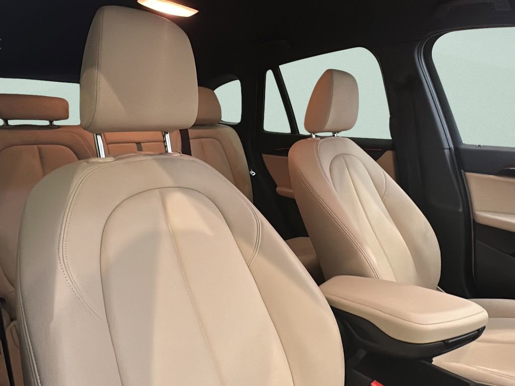 Used 2018 BMW X1 xDrive28i image 14
