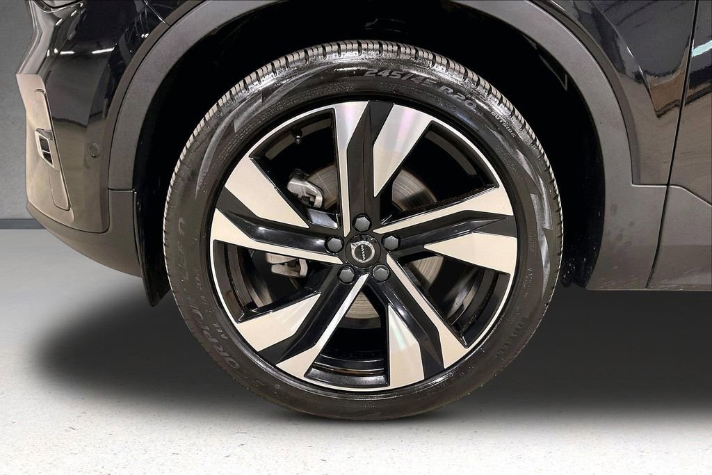 Certified 2023 Volvo XC40 B5 Plus w/ Protection Package Premier AWD/4WD image 34