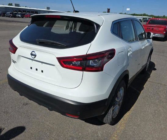 Used 2022 Nissan Rogue Sport S FWD image 3