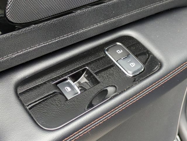 Used 2023 Lincoln Aviator Reserve AWD/4WD image 28