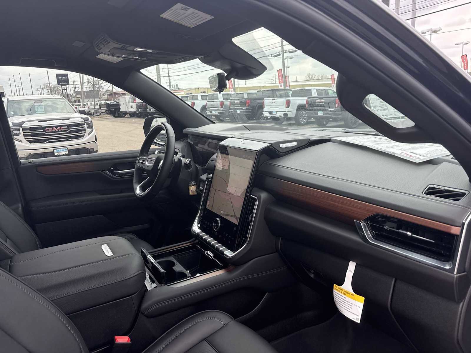 New 2025 GMC Yukon Denali w/ Advanced Technology Package AWD/4WD image 29