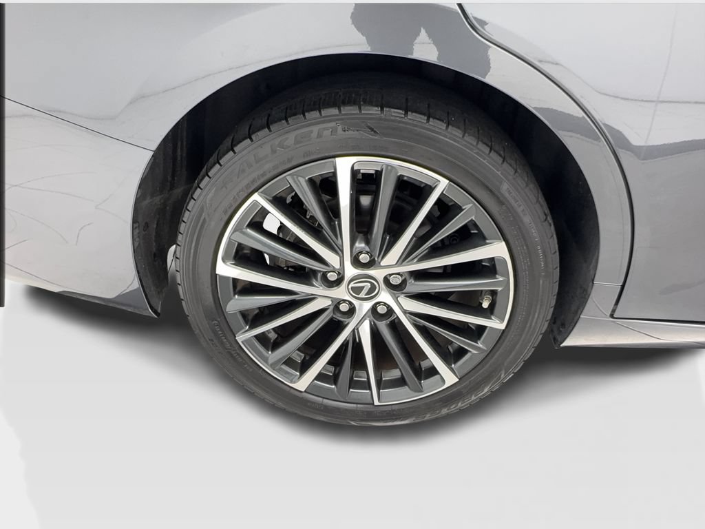 Used 2024 Lexus ES 250 w/ Premium Package AWD/4WD image 16