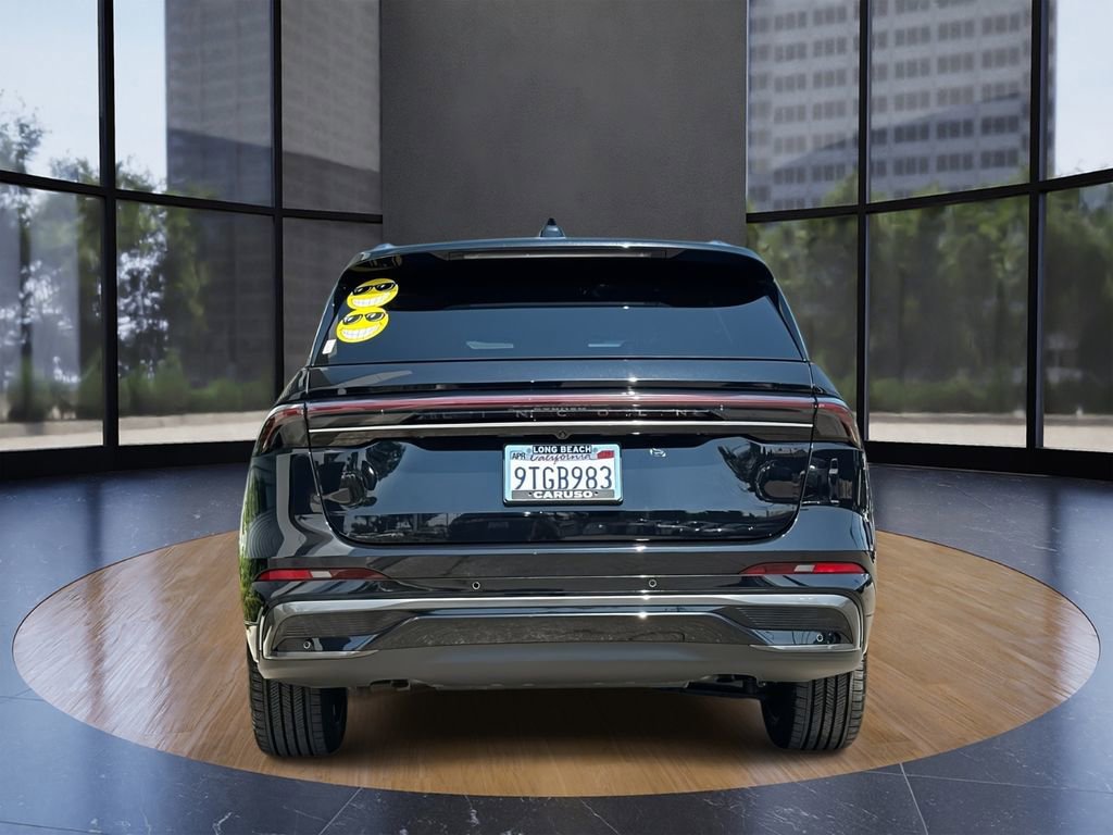 Used 2024 Lincoln Nautilus Reserve w/ Equipment Group 202A image 4