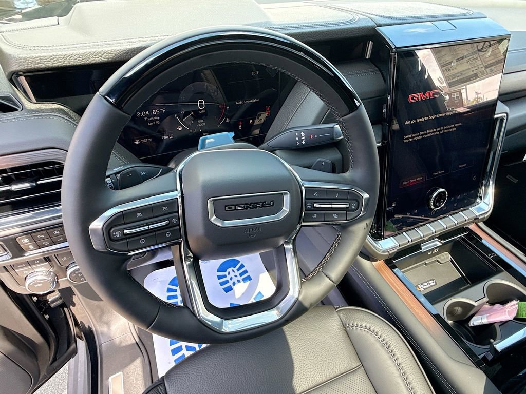 New 2026 GMC Yukon XL Denali w/ Denali Reserve Package image 11