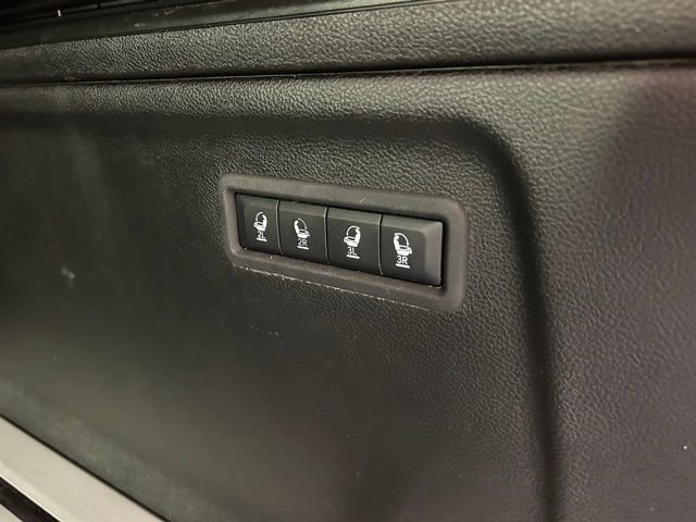 Used 2023 Jeep Wagoneer L Series III w/ Convenience Group I image 20