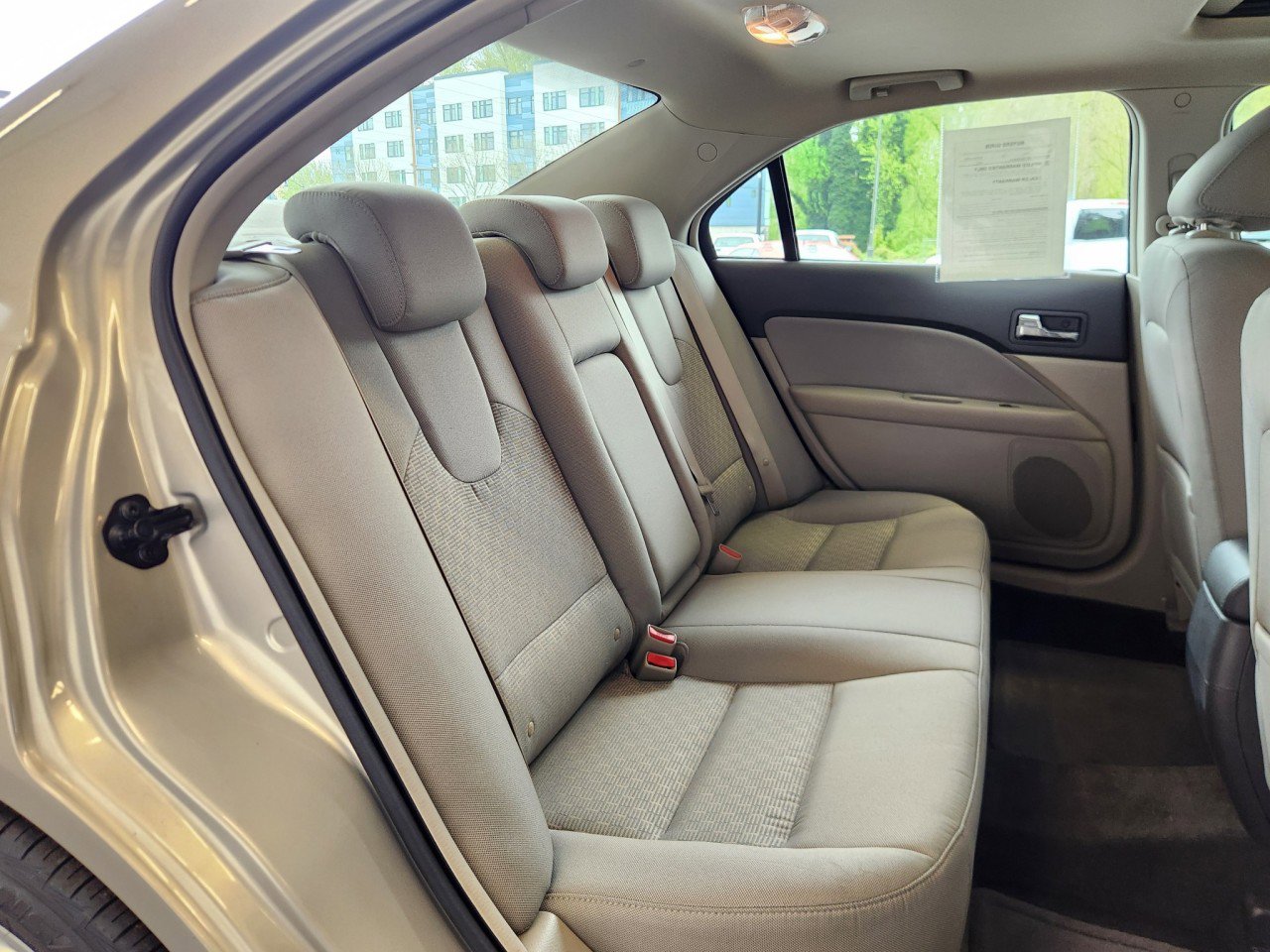 Used 2010 Ford Fusion SE FWD image 6