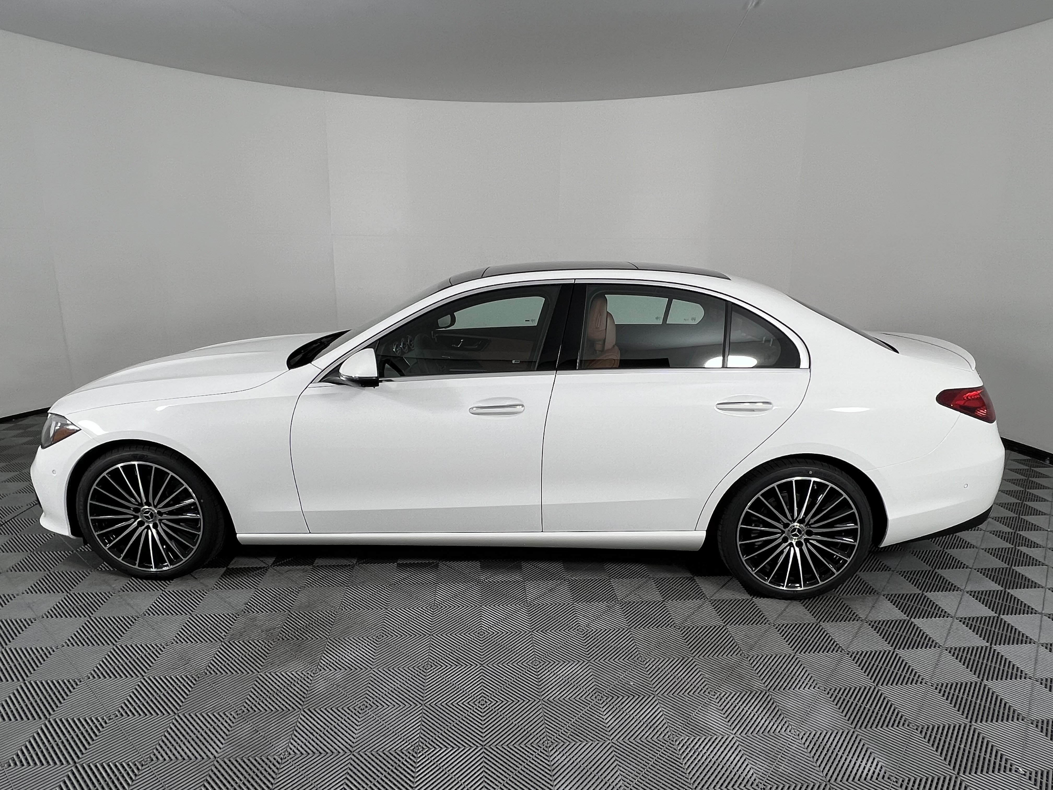 Used 2026 Mercedes-Benz C 300 4MATIC Sedan image 9