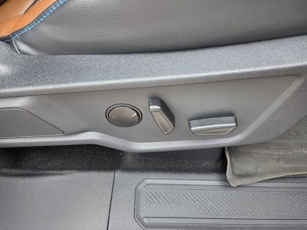 Used 2024 Ford Bronco Outer Banks image 17