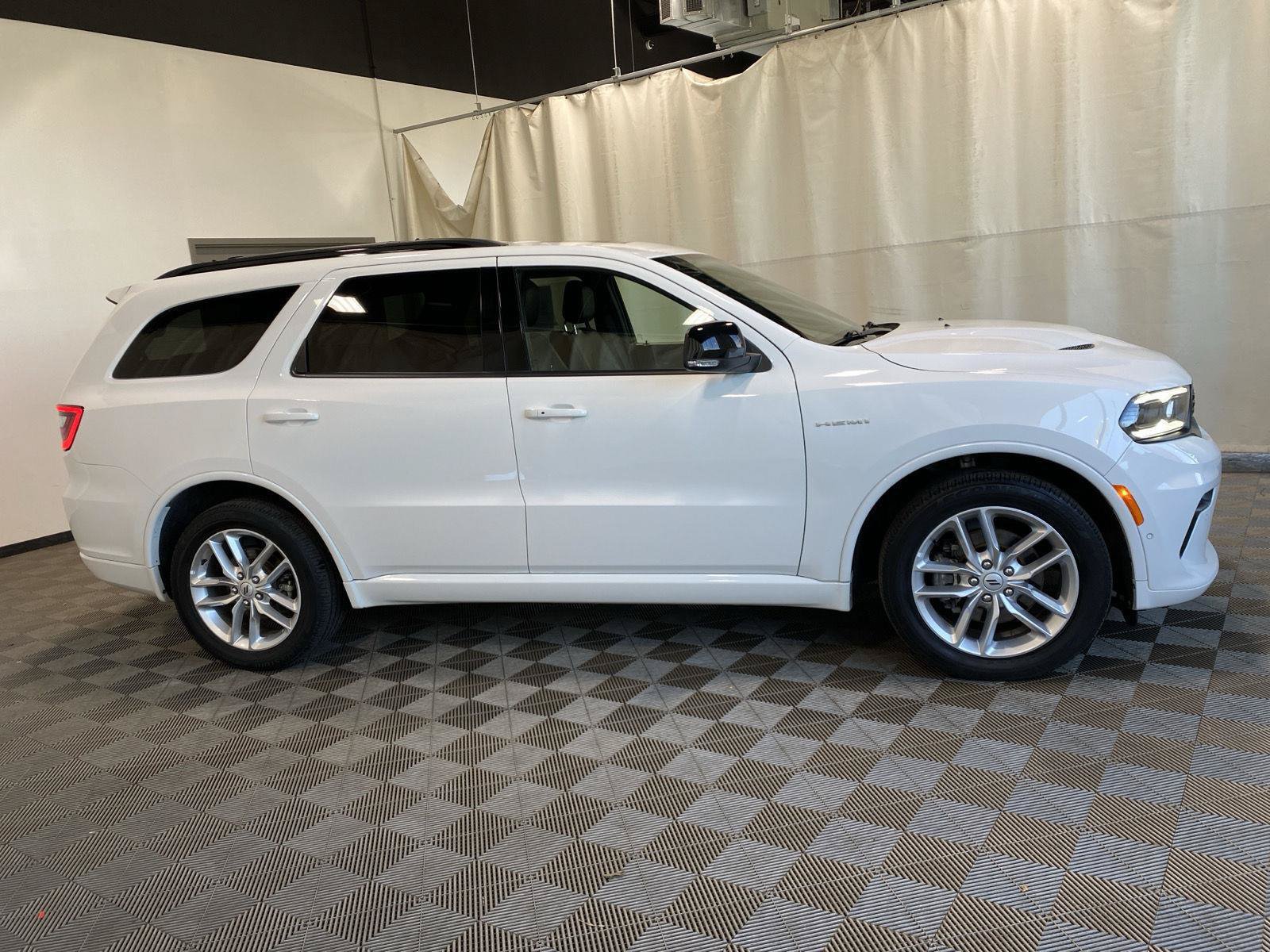 Used 2025 Dodge Durango R/T AWD/4WD image 8