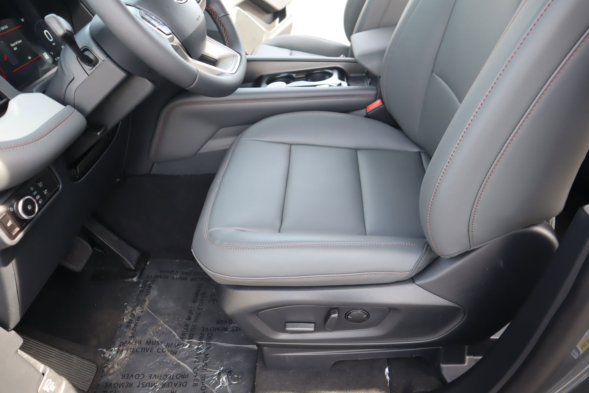 New 2026 Ford Explorer Active AWD/4WD image 12