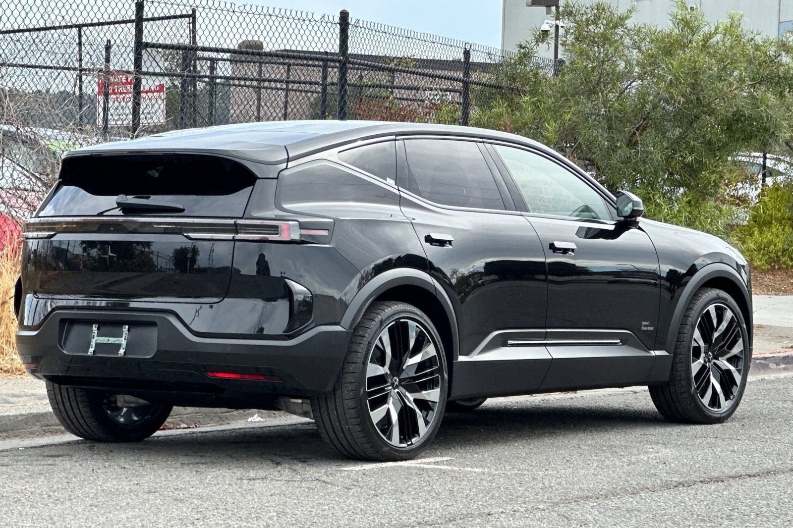 New 2025 Polestar Polestar 3 image 2