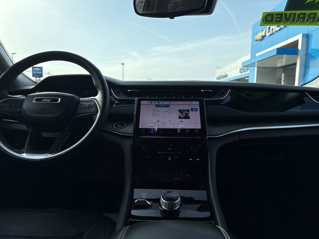 Used 2022 Jeep Grand Cherokee L Limited image 15